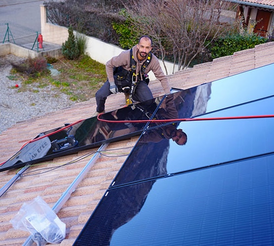 En optant pour l'installation de panneaux solaires à GAP avec VP ELEC, vous faites le choix d'une énergie propre, renouvelable et économique